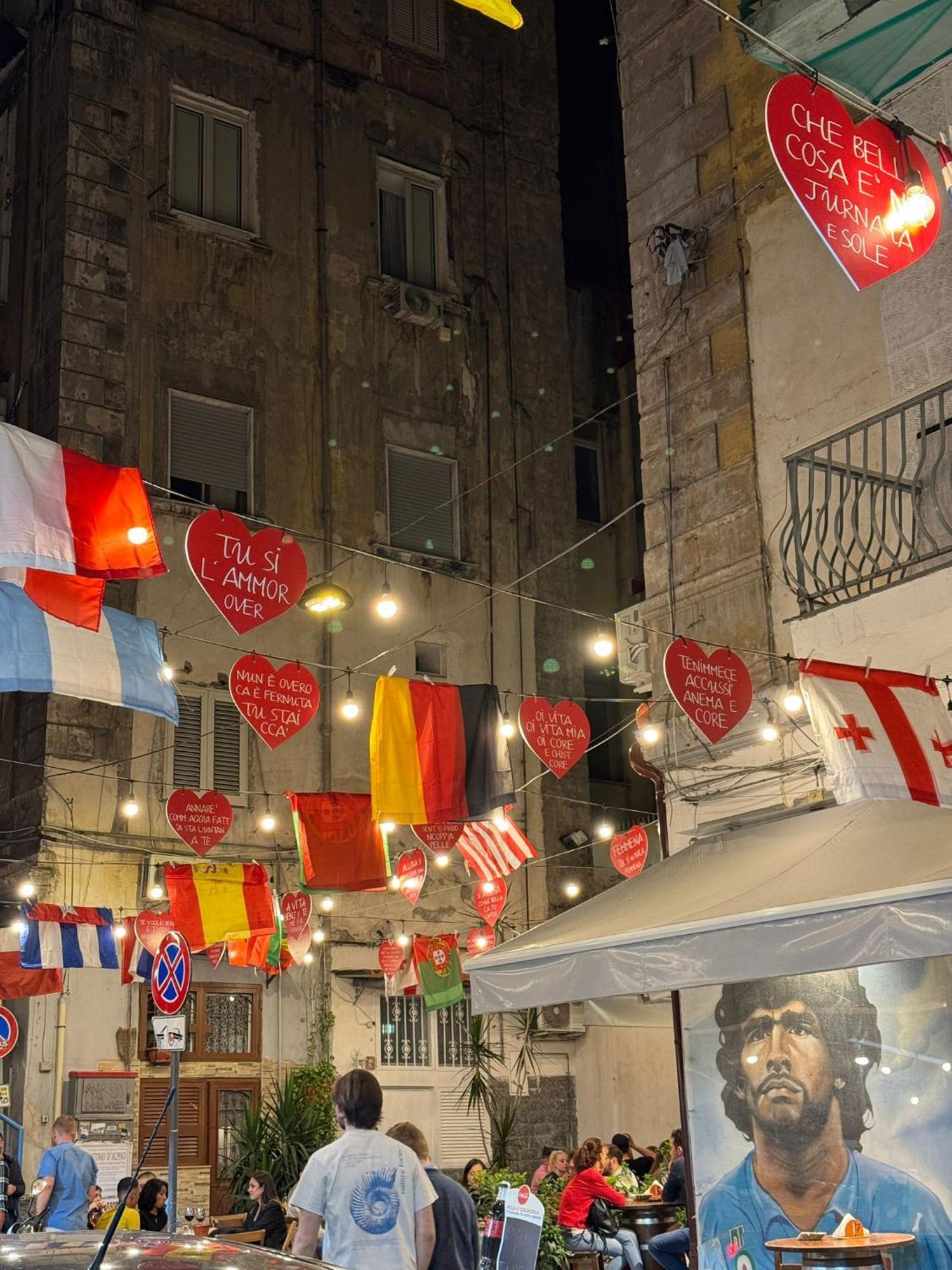 Dele Porto Naples